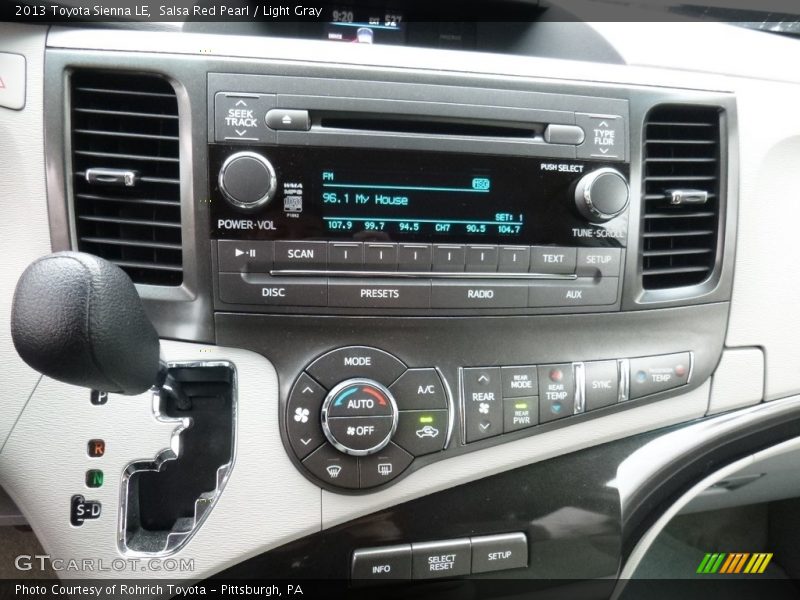 Salsa Red Pearl / Light Gray 2013 Toyota Sienna LE