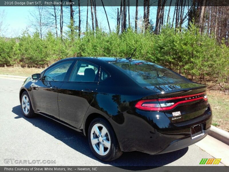 Pitch Black / Black 2016 Dodge Dart SXT