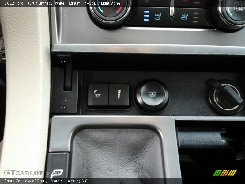 White Platinum Tri-Coat / Light Stone 2012 Ford Taurus Limited
