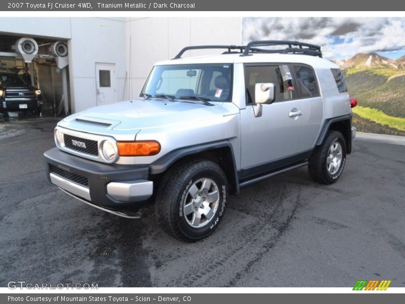 Titanium Metallic / Dark Charcoal 2007 Toyota FJ Cruiser 4WD