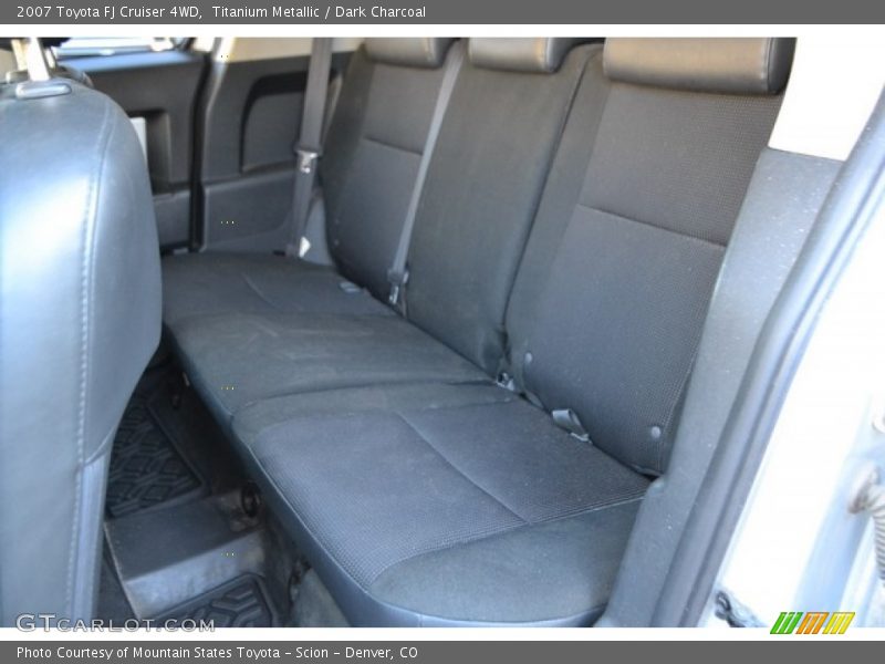 Titanium Metallic / Dark Charcoal 2007 Toyota FJ Cruiser 4WD