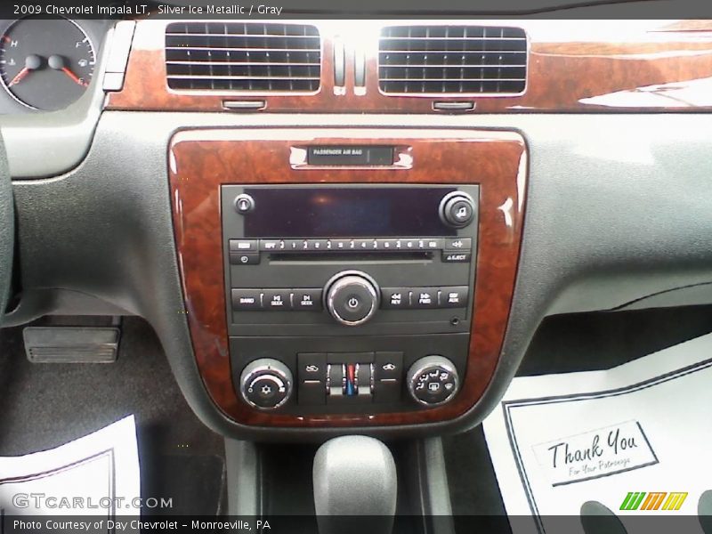 Silver Ice Metallic / Gray 2009 Chevrolet Impala LT