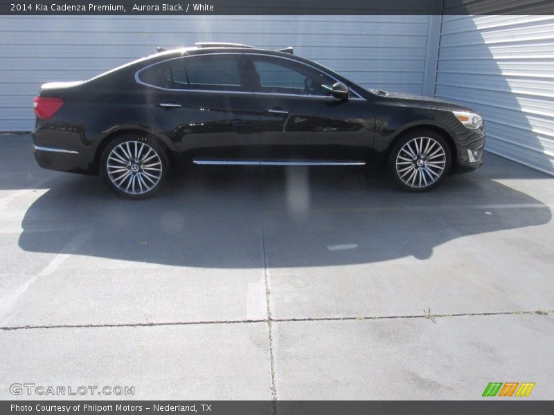 Aurora Black / White 2014 Kia Cadenza Premium