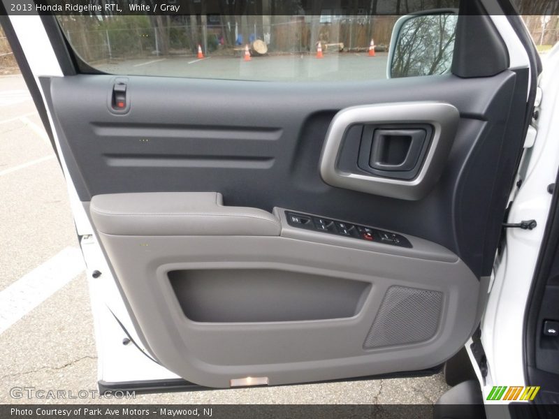 White / Gray 2013 Honda Ridgeline RTL