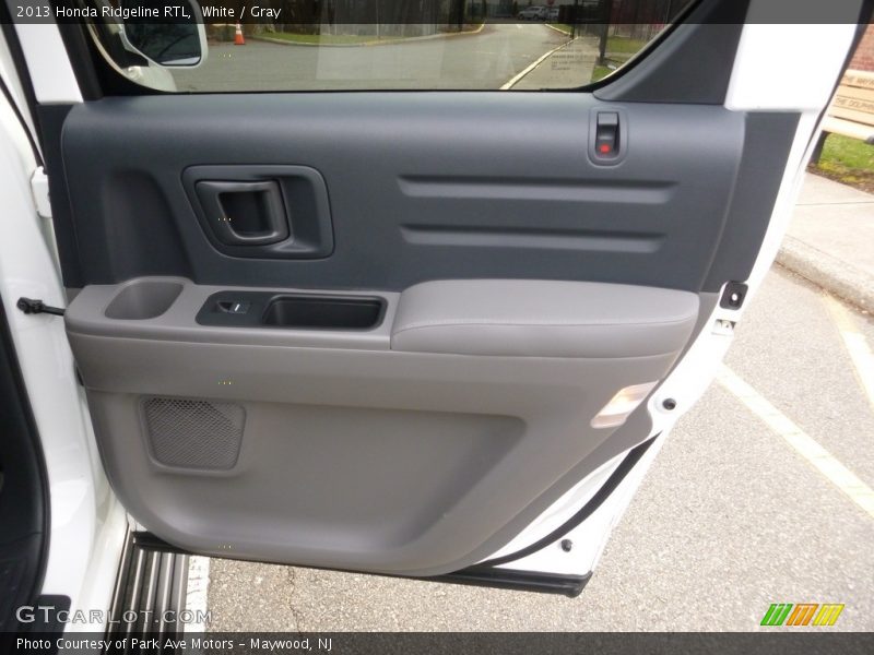 White / Gray 2013 Honda Ridgeline RTL
