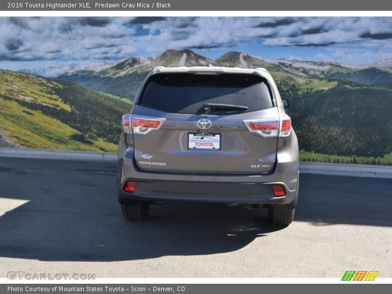 Predawn Gray Mica / Black 2016 Toyota Highlander XLE