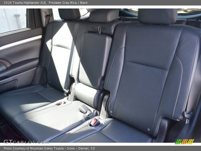 Predawn Gray Mica / Black 2016 Toyota Highlander XLE