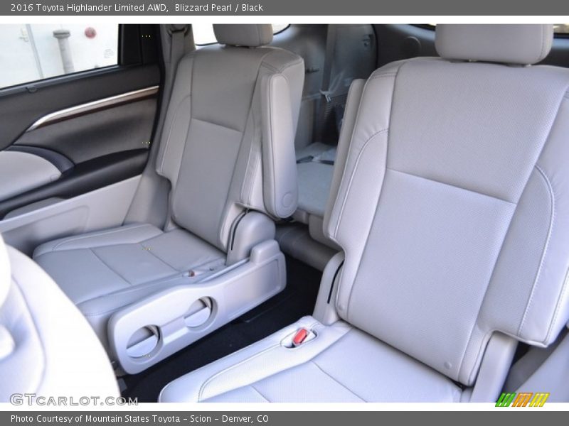 Blizzard Pearl / Black 2016 Toyota Highlander Limited AWD