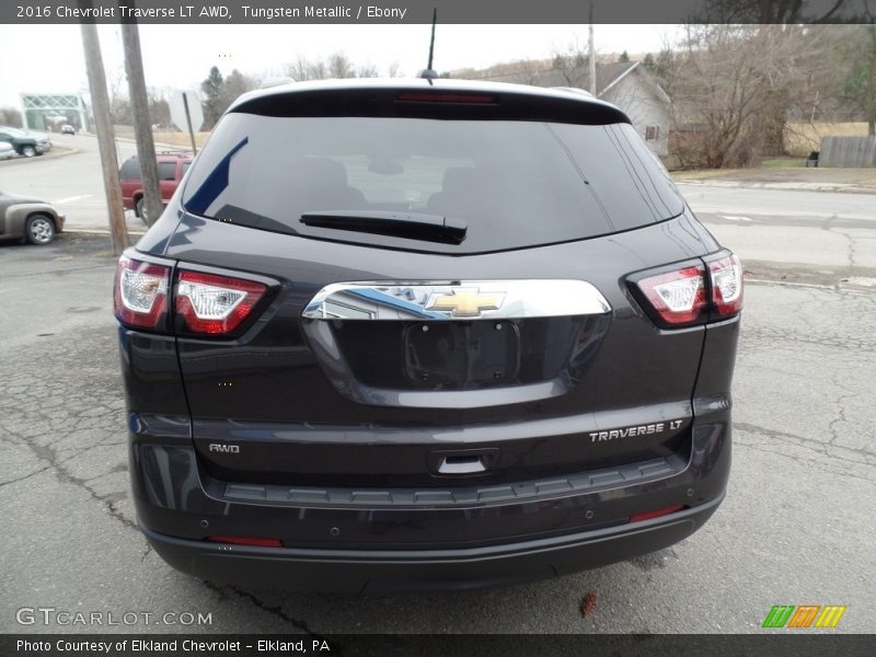 Tungsten Metallic / Ebony 2016 Chevrolet Traverse LT AWD