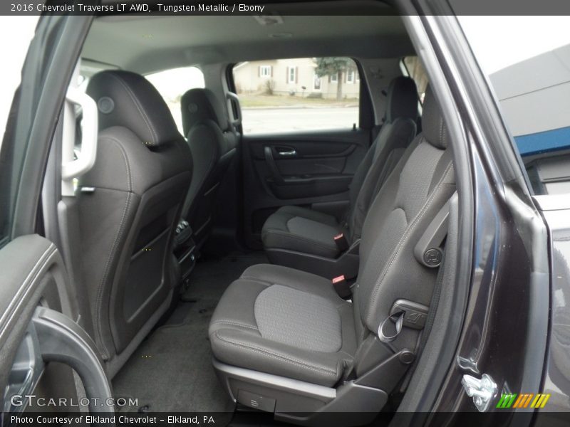 Tungsten Metallic / Ebony 2016 Chevrolet Traverse LT AWD