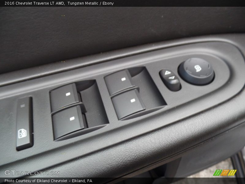 Tungsten Metallic / Ebony 2016 Chevrolet Traverse LT AWD