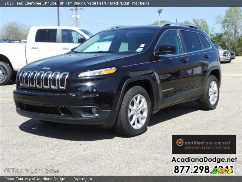 Brilliant Black Crystal Pearl / Black/Light Frost Beige 2016 Jeep Cherokee Latitude