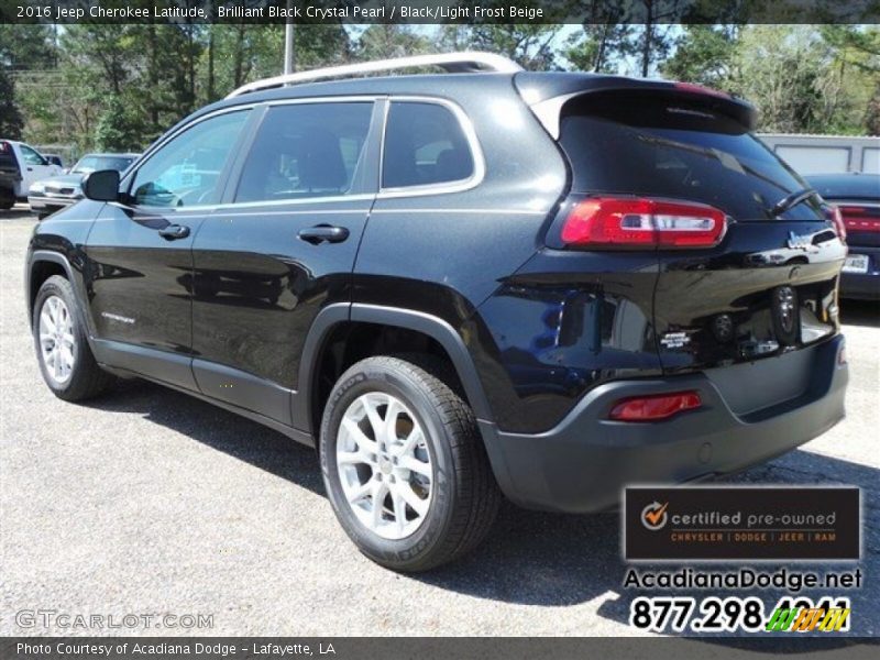 Brilliant Black Crystal Pearl / Black/Light Frost Beige 2016 Jeep Cherokee Latitude