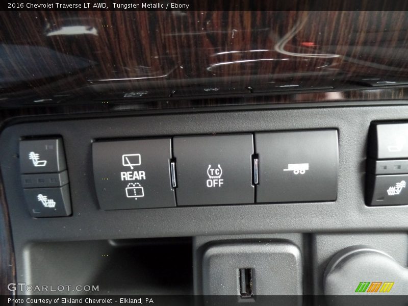 Tungsten Metallic / Ebony 2016 Chevrolet Traverse LT AWD