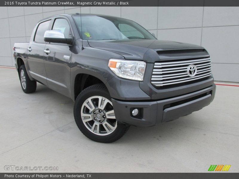 Front 3/4 View of 2016 Tundra Platinum CrewMax