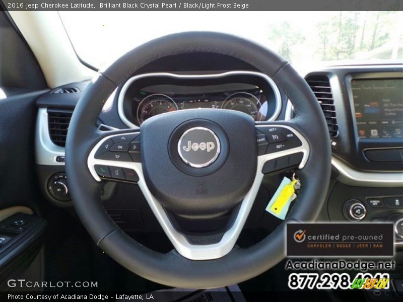 Brilliant Black Crystal Pearl / Black/Light Frost Beige 2016 Jeep Cherokee Latitude