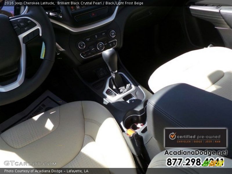 Brilliant Black Crystal Pearl / Black/Light Frost Beige 2016 Jeep Cherokee Latitude