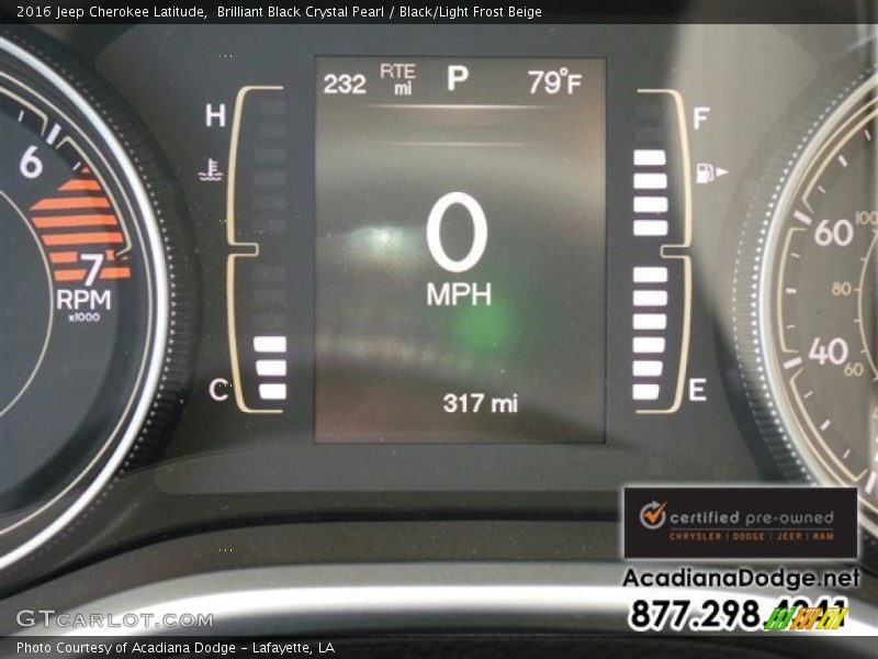 Brilliant Black Crystal Pearl / Black/Light Frost Beige 2016 Jeep Cherokee Latitude
