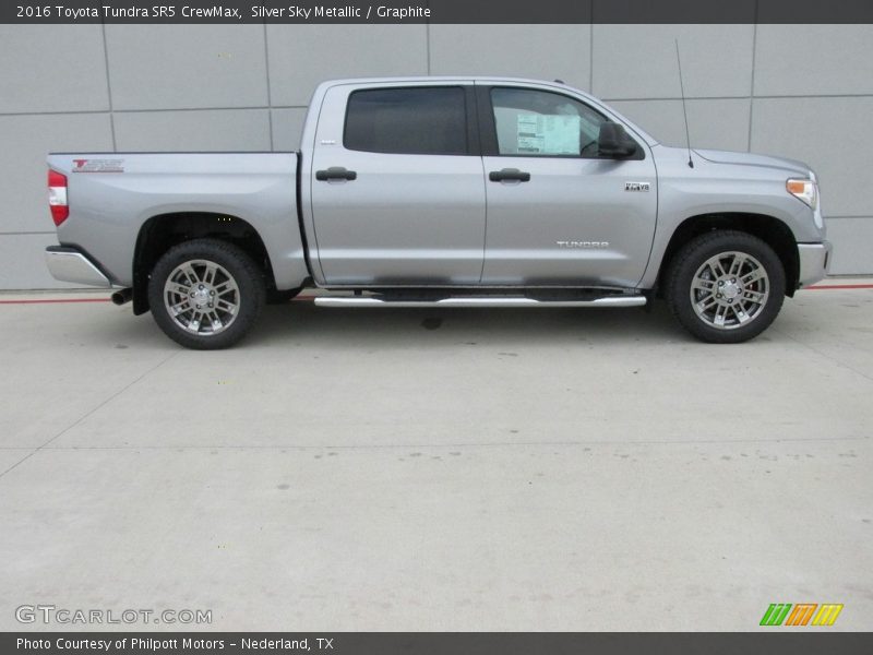 Silver Sky Metallic / Graphite 2016 Toyota Tundra SR5 CrewMax