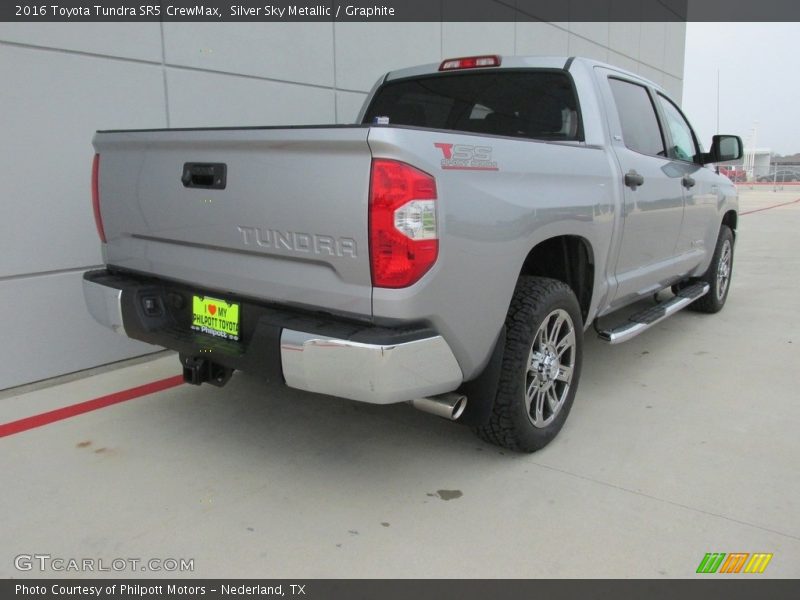 Silver Sky Metallic / Graphite 2016 Toyota Tundra SR5 CrewMax