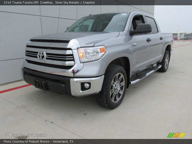 Silver Sky Metallic / Graphite 2016 Toyota Tundra SR5 CrewMax