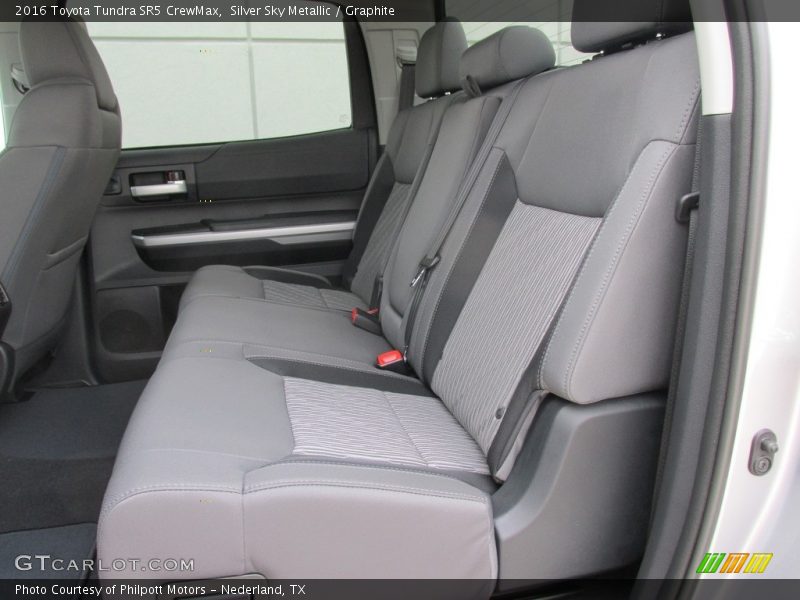 Silver Sky Metallic / Graphite 2016 Toyota Tundra SR5 CrewMax