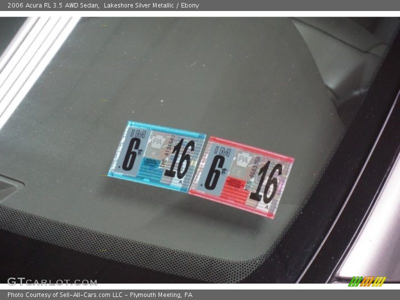 Lakeshore Silver Metallic / Ebony 2006 Acura RL 3.5 AWD Sedan