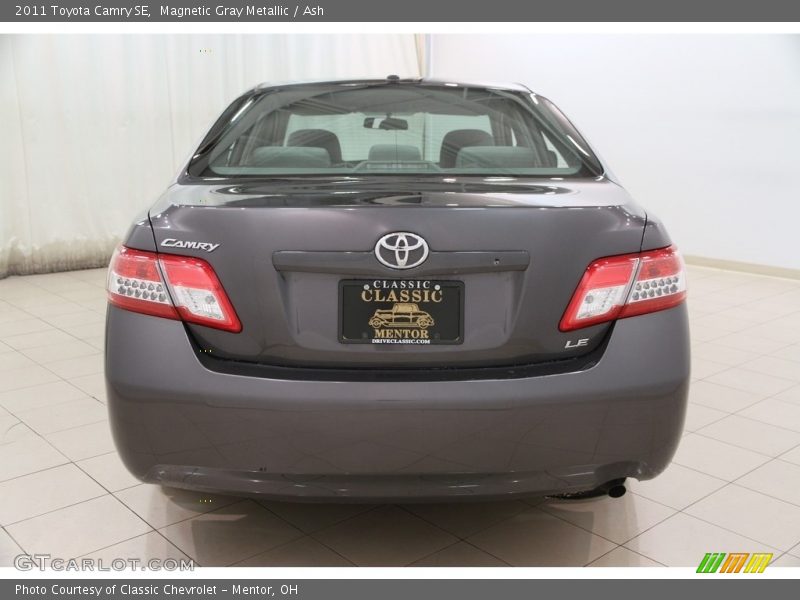 Magnetic Gray Metallic / Ash 2011 Toyota Camry SE