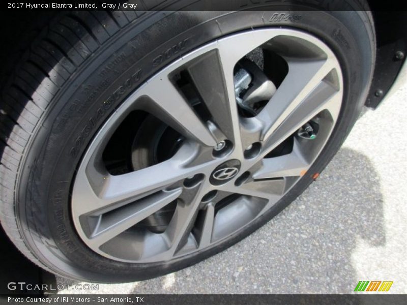 Gray / Gray 2017 Hyundai Elantra Limited