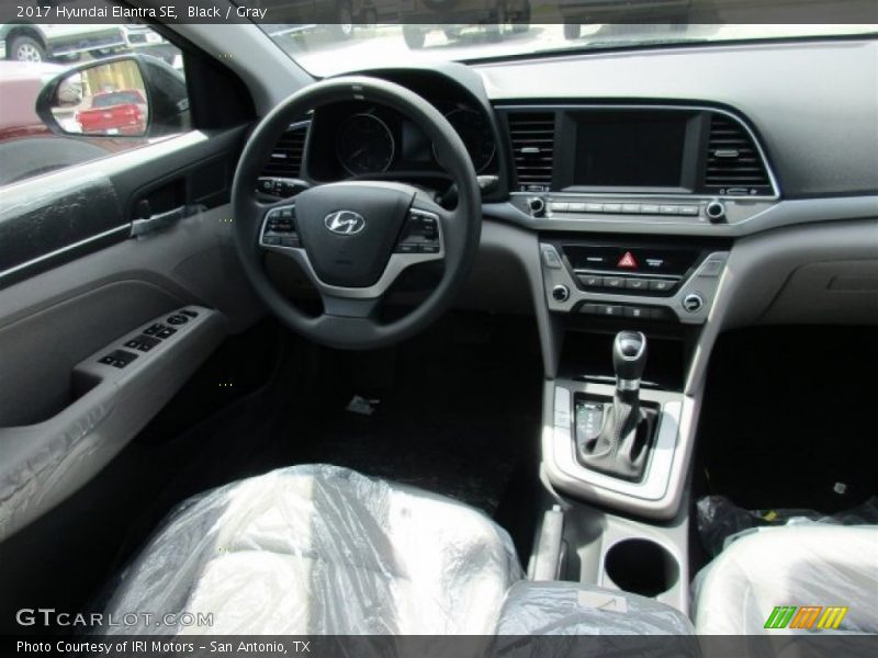 Black / Gray 2017 Hyundai Elantra SE