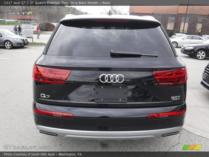 Orca Black Metallic / Black 2017 Audi Q7 3.0T quattro Premium Plus