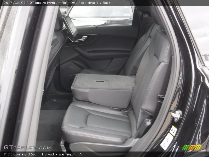 Orca Black Metallic / Black 2017 Audi Q7 3.0T quattro Premium Plus