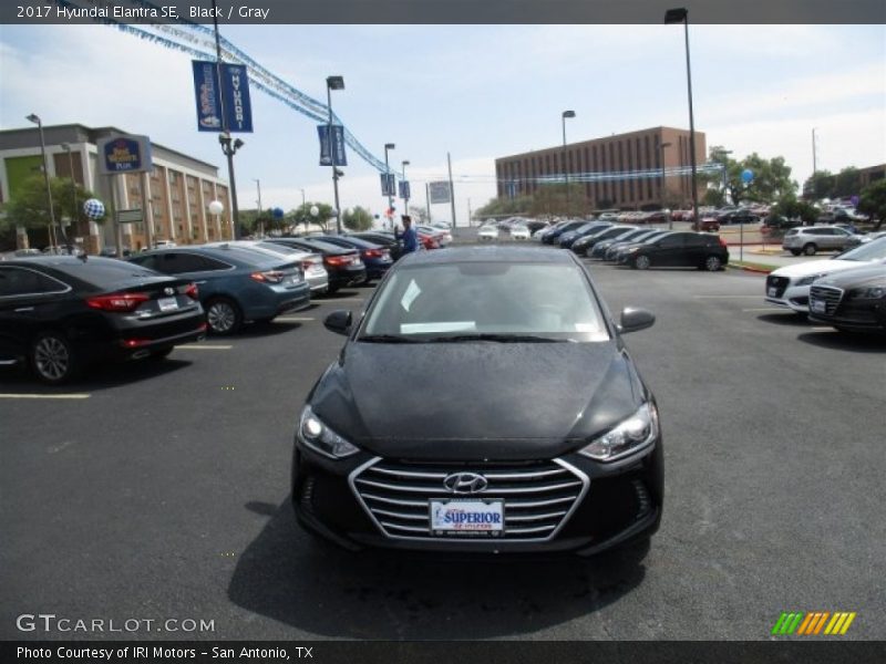 Black / Gray 2017 Hyundai Elantra SE