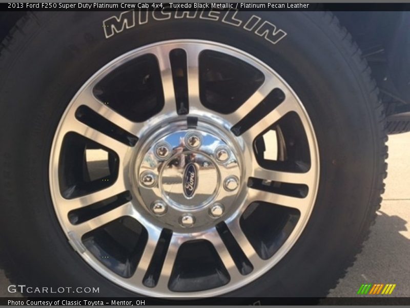 Tuxedo Black Metallic / Platinum Pecan Leather 2013 Ford F250 Super Duty Platinum Crew Cab 4x4