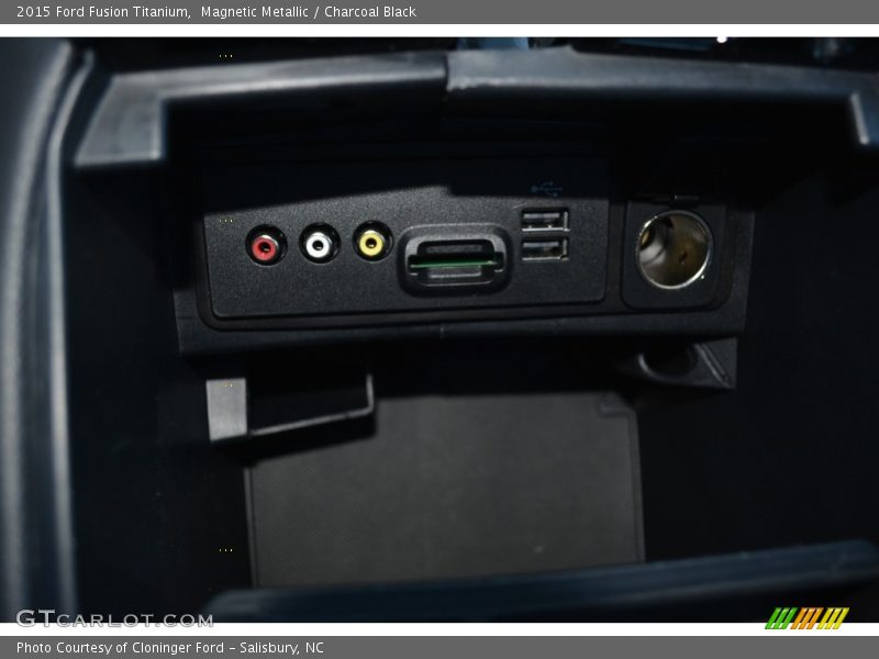Magnetic Metallic / Charcoal Black 2015 Ford Fusion Titanium