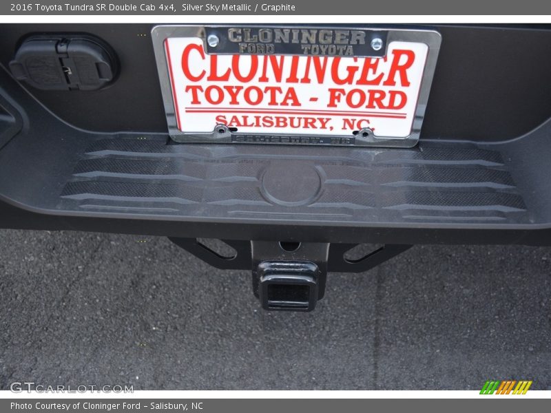 Silver Sky Metallic / Graphite 2016 Toyota Tundra SR Double Cab 4x4