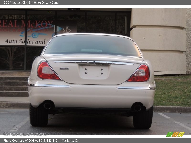 White Onyx / Sand 2004 Jaguar XJ XJ8