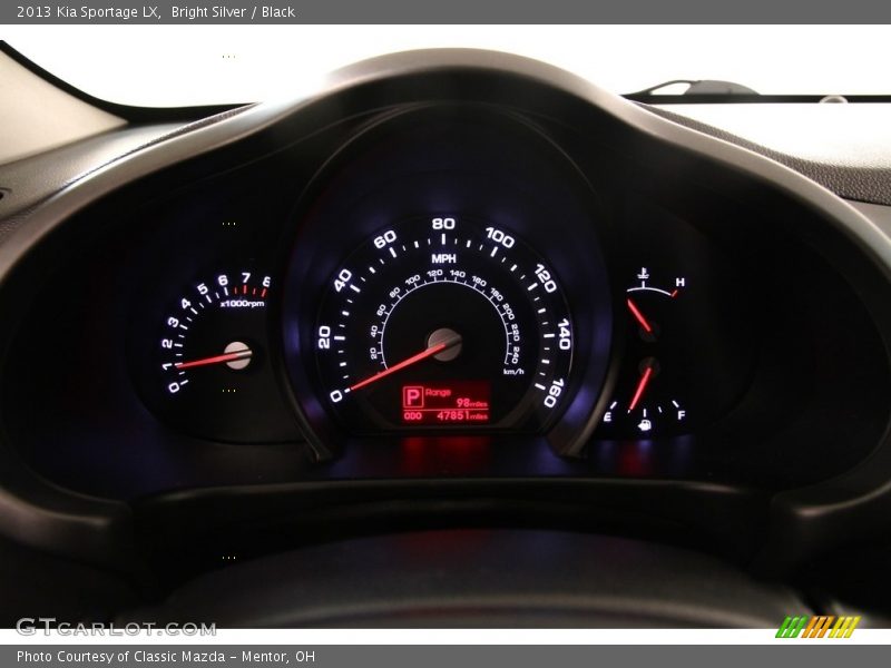 Bright Silver / Black 2013 Kia Sportage LX