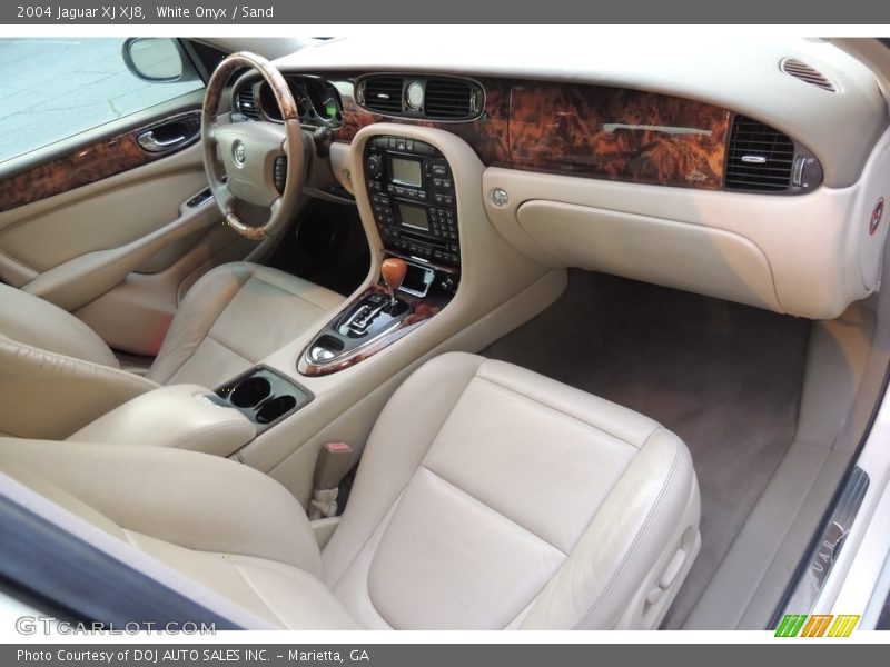 White Onyx / Sand 2004 Jaguar XJ XJ8