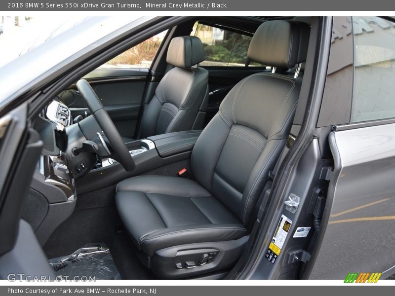 Mineral Grey Metallic / Black 2016 BMW 5 Series 550i xDrive Gran Turismo
