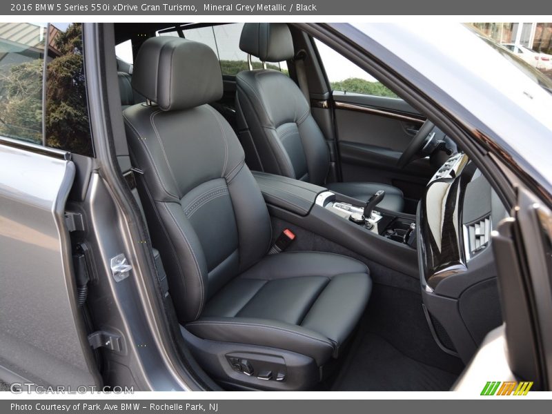 Mineral Grey Metallic / Black 2016 BMW 5 Series 550i xDrive Gran Turismo