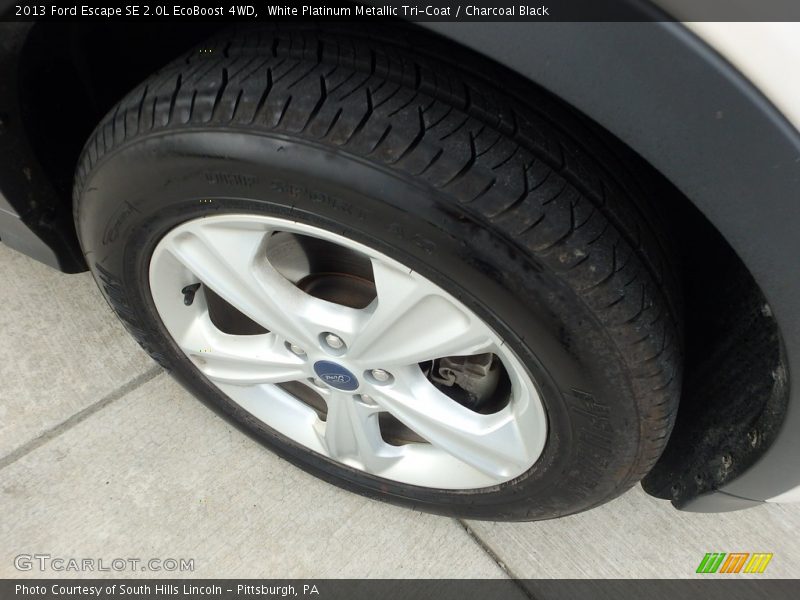 White Platinum Metallic Tri-Coat / Charcoal Black 2013 Ford Escape SE 2.0L EcoBoost 4WD