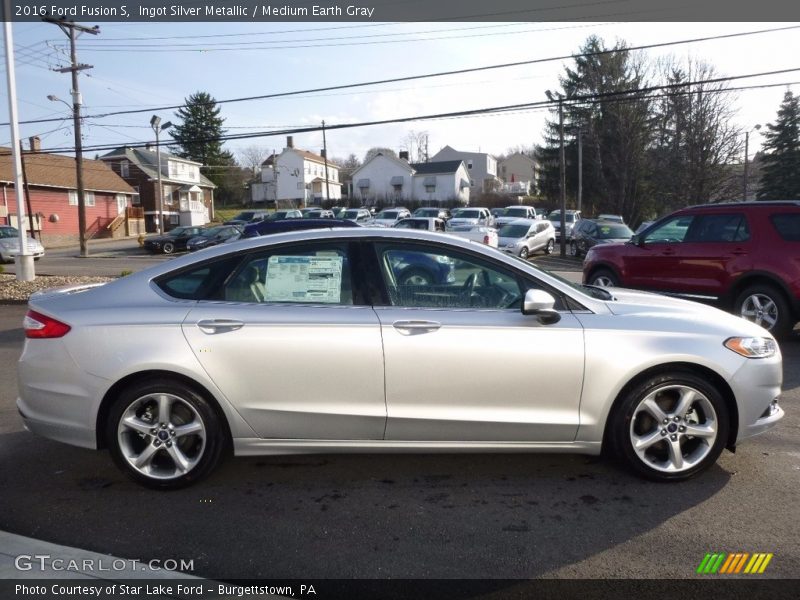 Ingot Silver Metallic / Medium Earth Gray 2016 Ford Fusion S