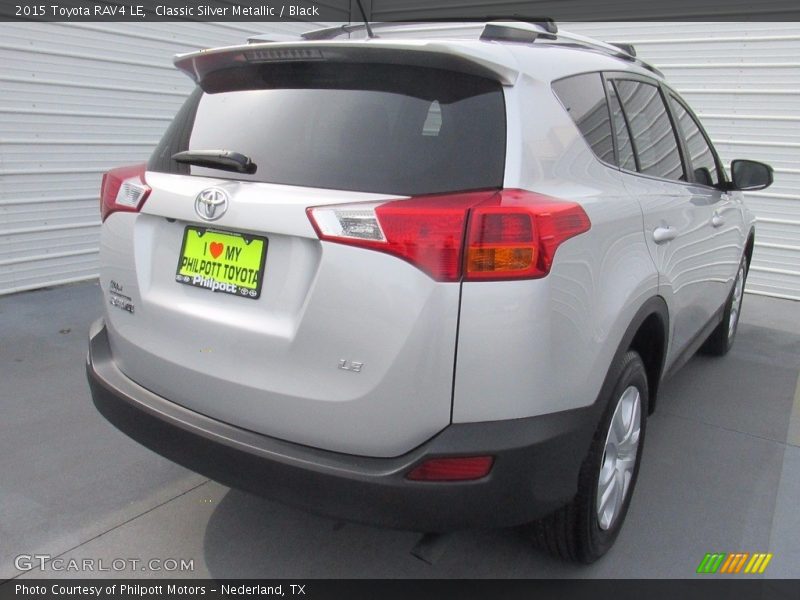Classic Silver Metallic / Black 2015 Toyota RAV4 LE