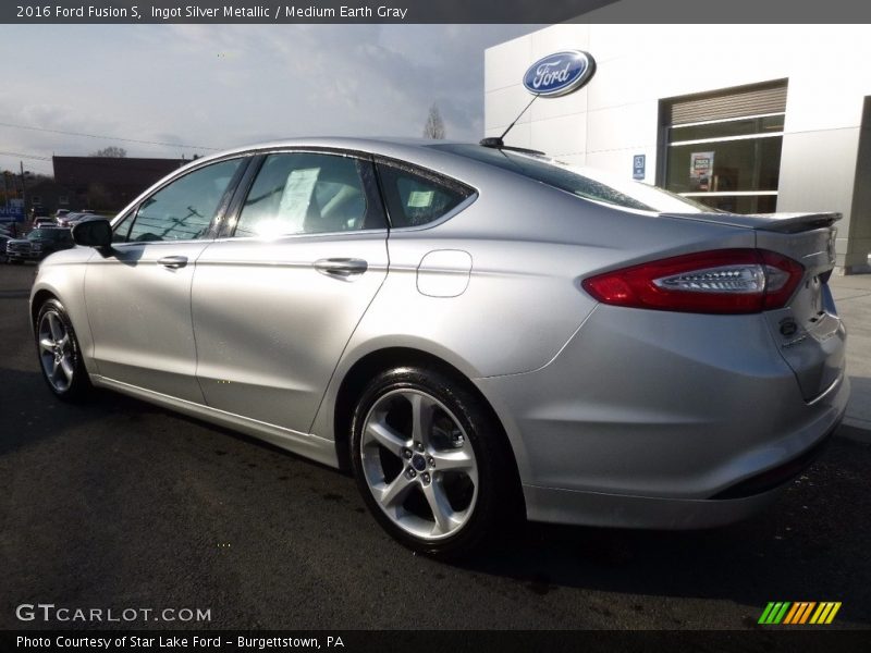 Ingot Silver Metallic / Medium Earth Gray 2016 Ford Fusion S
