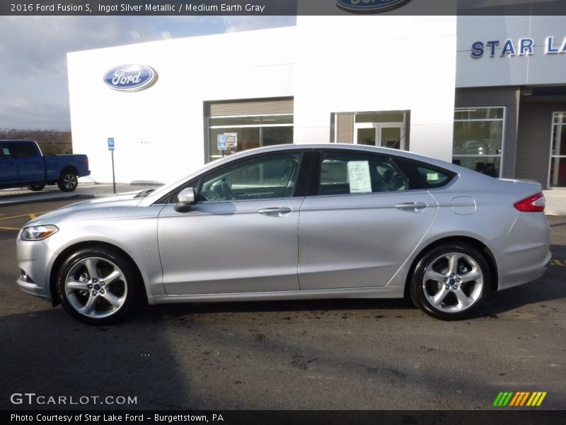 Ingot Silver Metallic / Medium Earth Gray 2016 Ford Fusion S