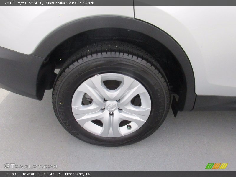 Classic Silver Metallic / Black 2015 Toyota RAV4 LE
