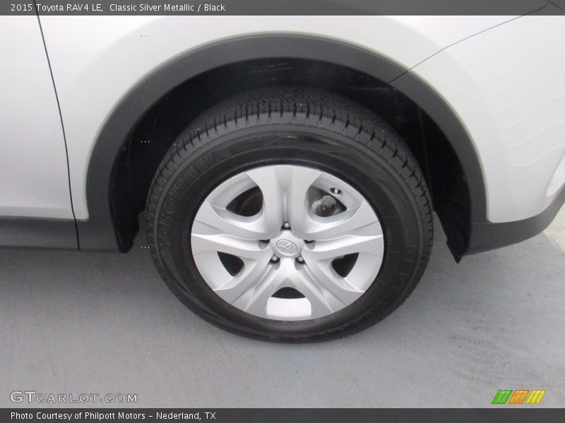 Classic Silver Metallic / Black 2015 Toyota RAV4 LE