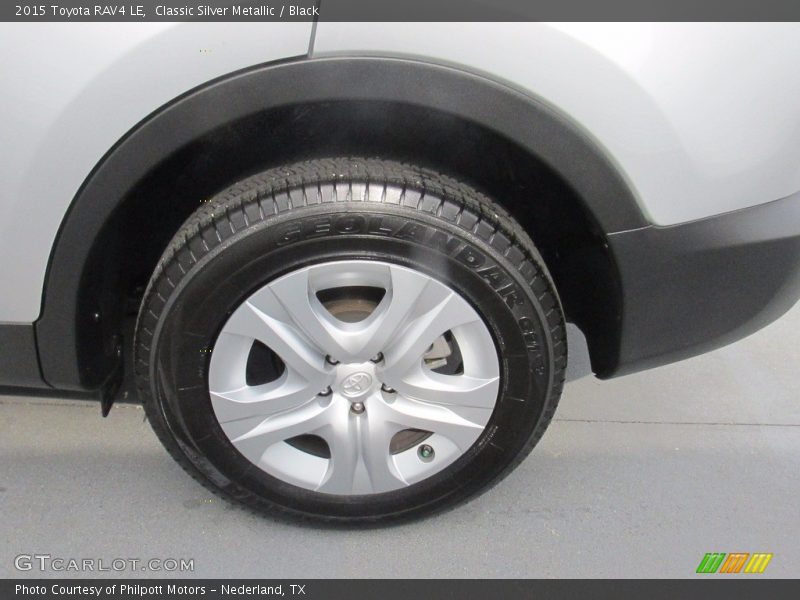 Classic Silver Metallic / Black 2015 Toyota RAV4 LE