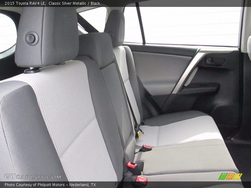 Classic Silver Metallic / Black 2015 Toyota RAV4 LE